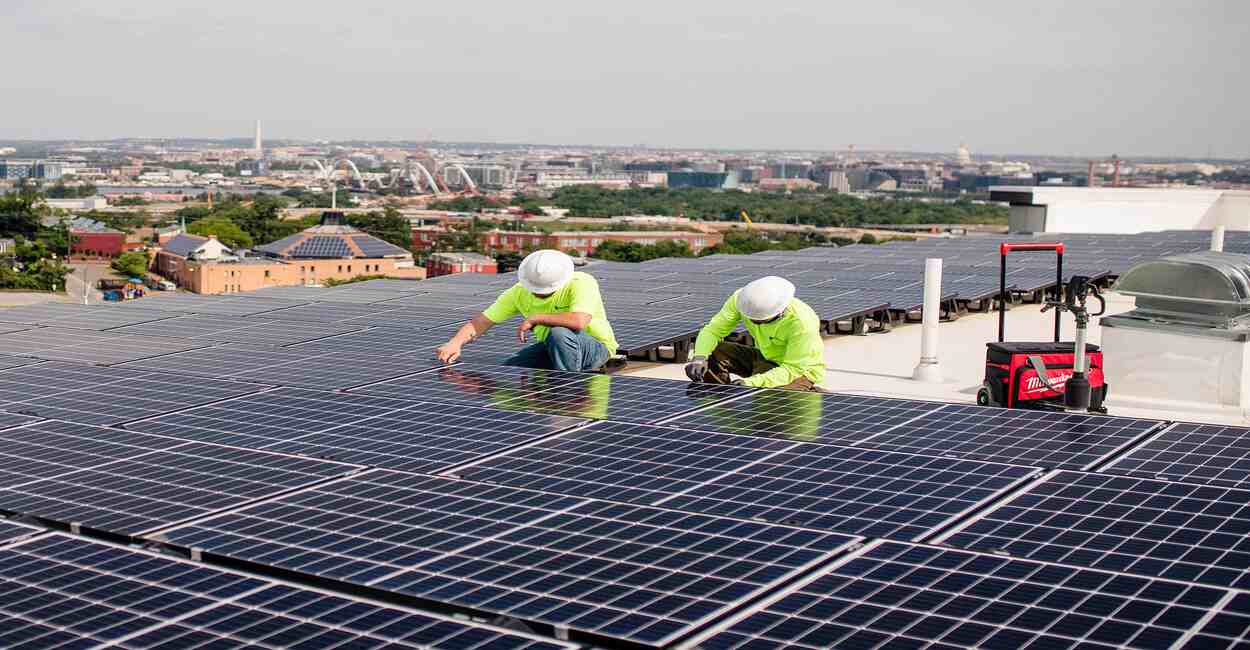 Four Essential Equipment Needed For Solar Energy