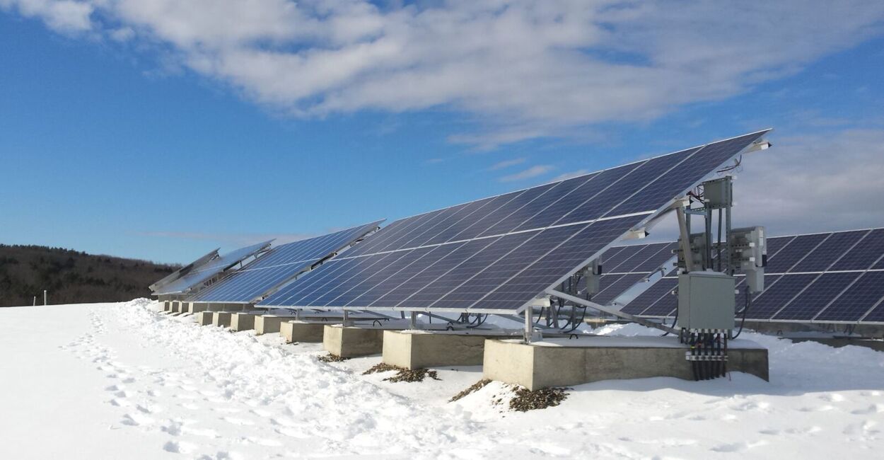 How Do You Automatically Remove Snow From Solar Panels?