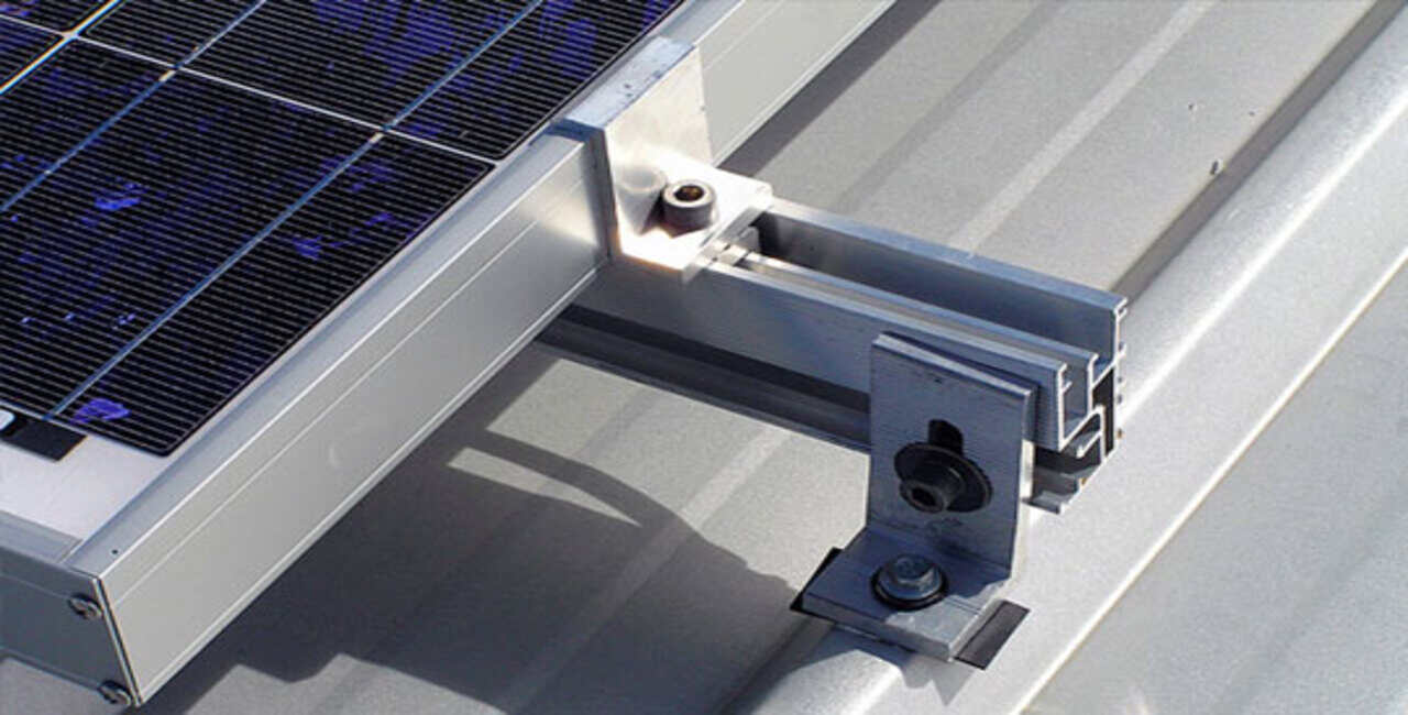 Choosing the Right Solar Panel Mounting System: A Guide for Installers