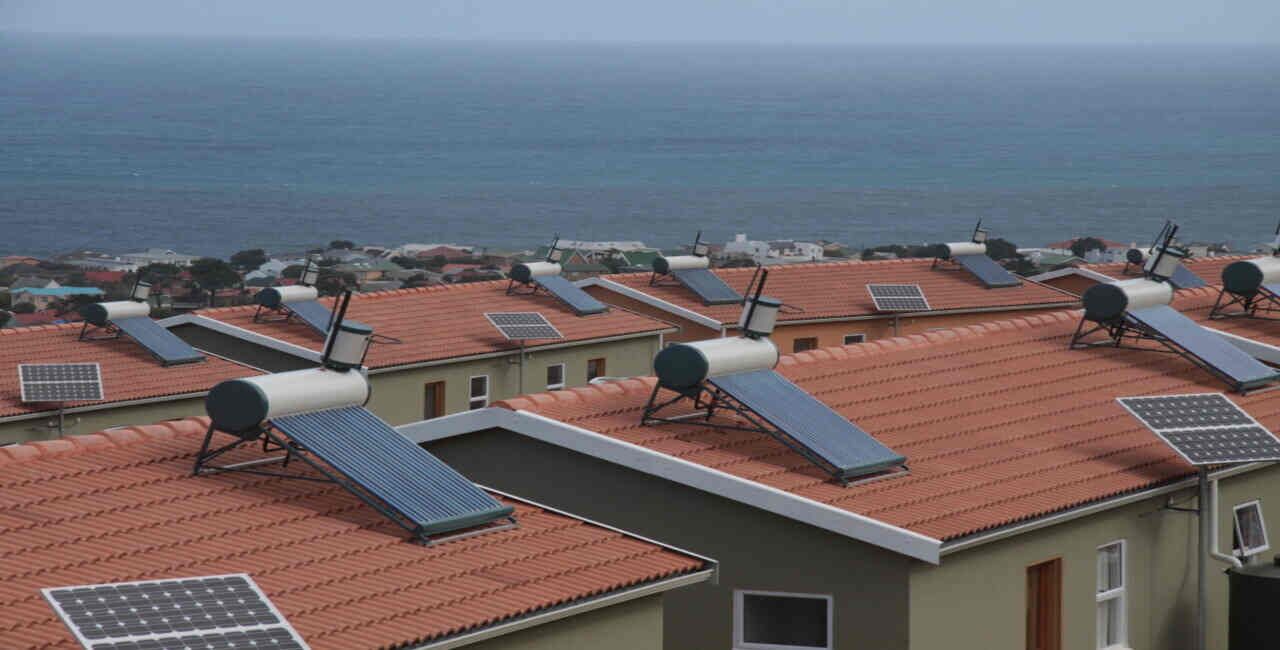 How to Save Money on Energy Bills with Solar-Powered Water Heating