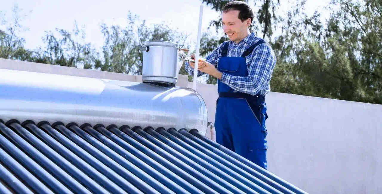 How to Save Money on Energy Bills with Solar-Powered Water Heating