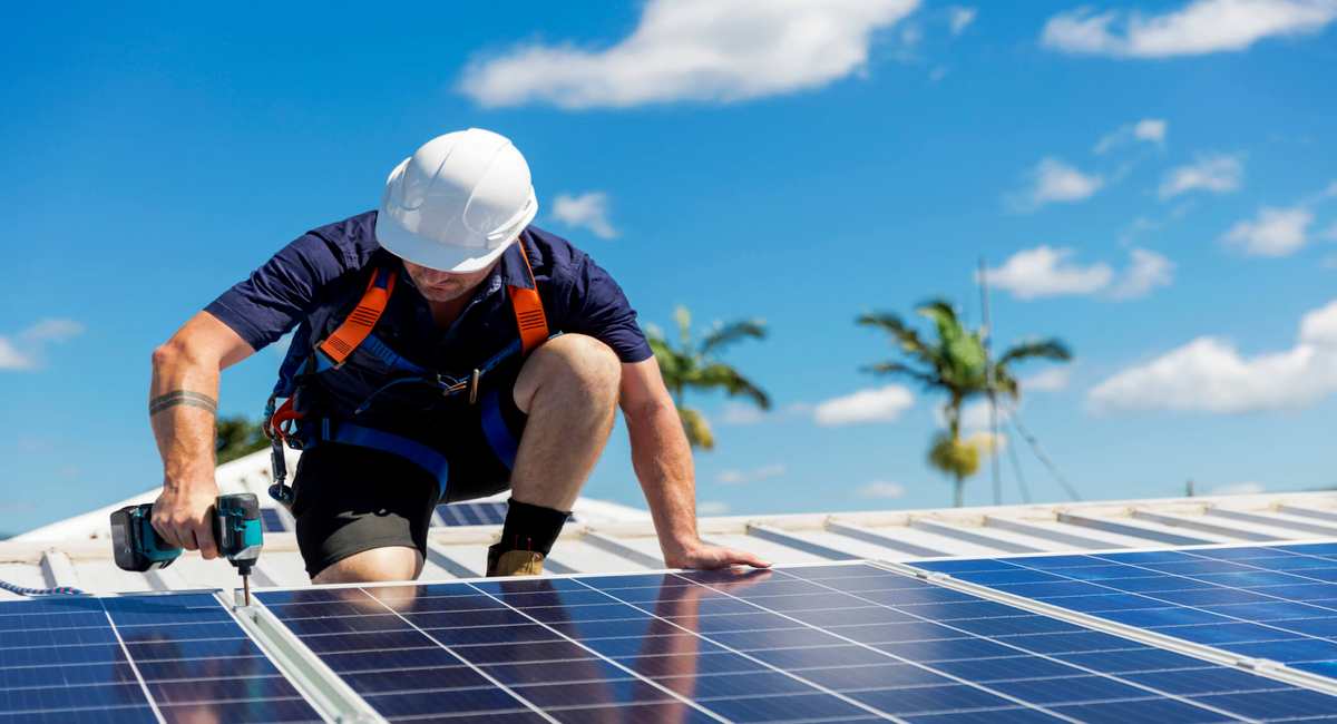 Complete Guide On How To Start A Solar Business